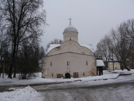 Церковь Святого Климента - Церквь со стороны Б. Московской