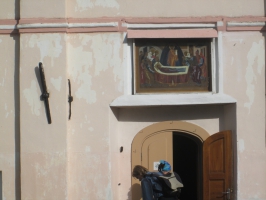 Вход в церковь Успения с запада (через бывшую келейную пристройку 1686 г.